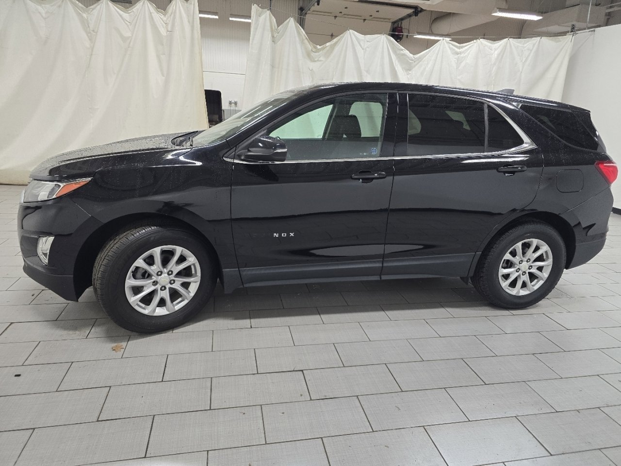 Used 2018 Chevrolet Equinox LT image 13