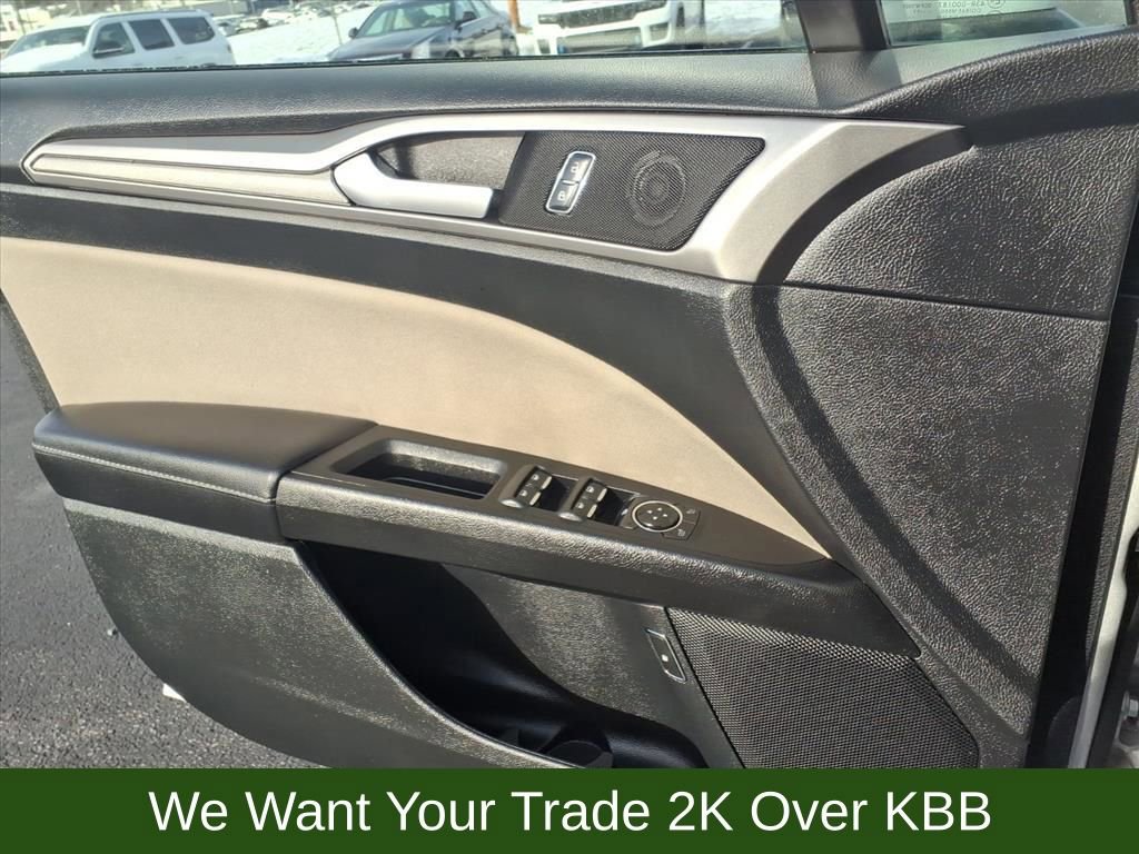 Used 2018 Ford Fusion S image 21