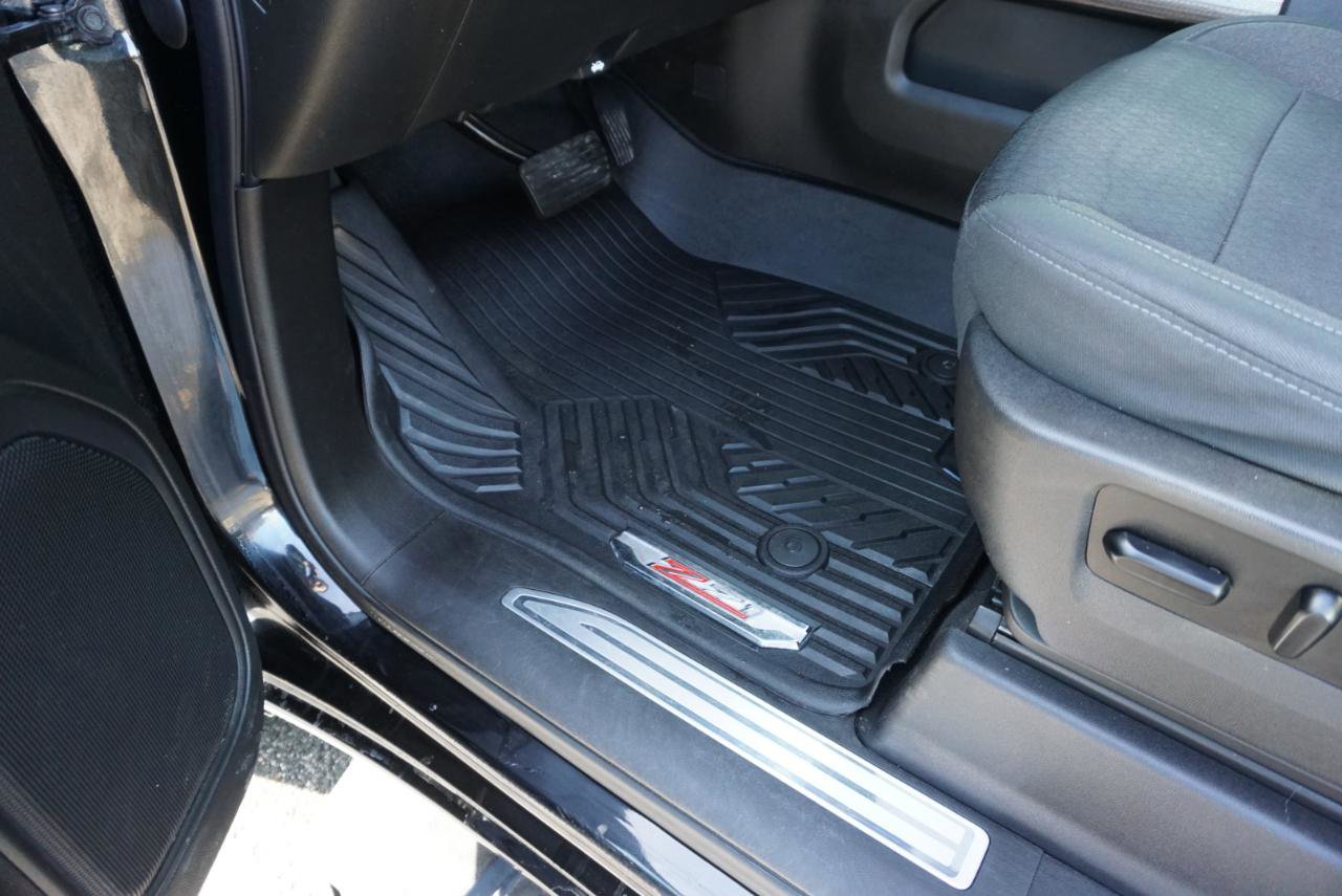 Used 2021 Chevrolet Silverado 1500 LT Trail Boss image 18