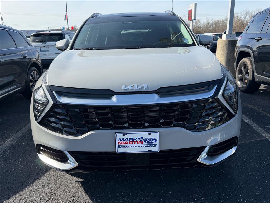 Used 2025 Kia Sportage SX image 2