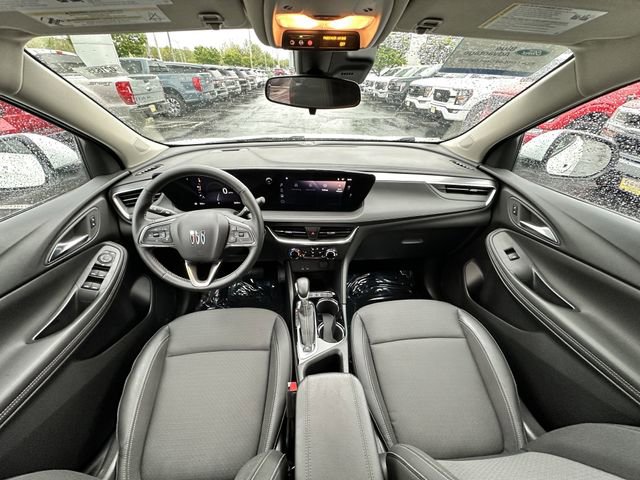 Used 2024 Buick Encore GX Preferred w/ Comfort Package FWD image 16