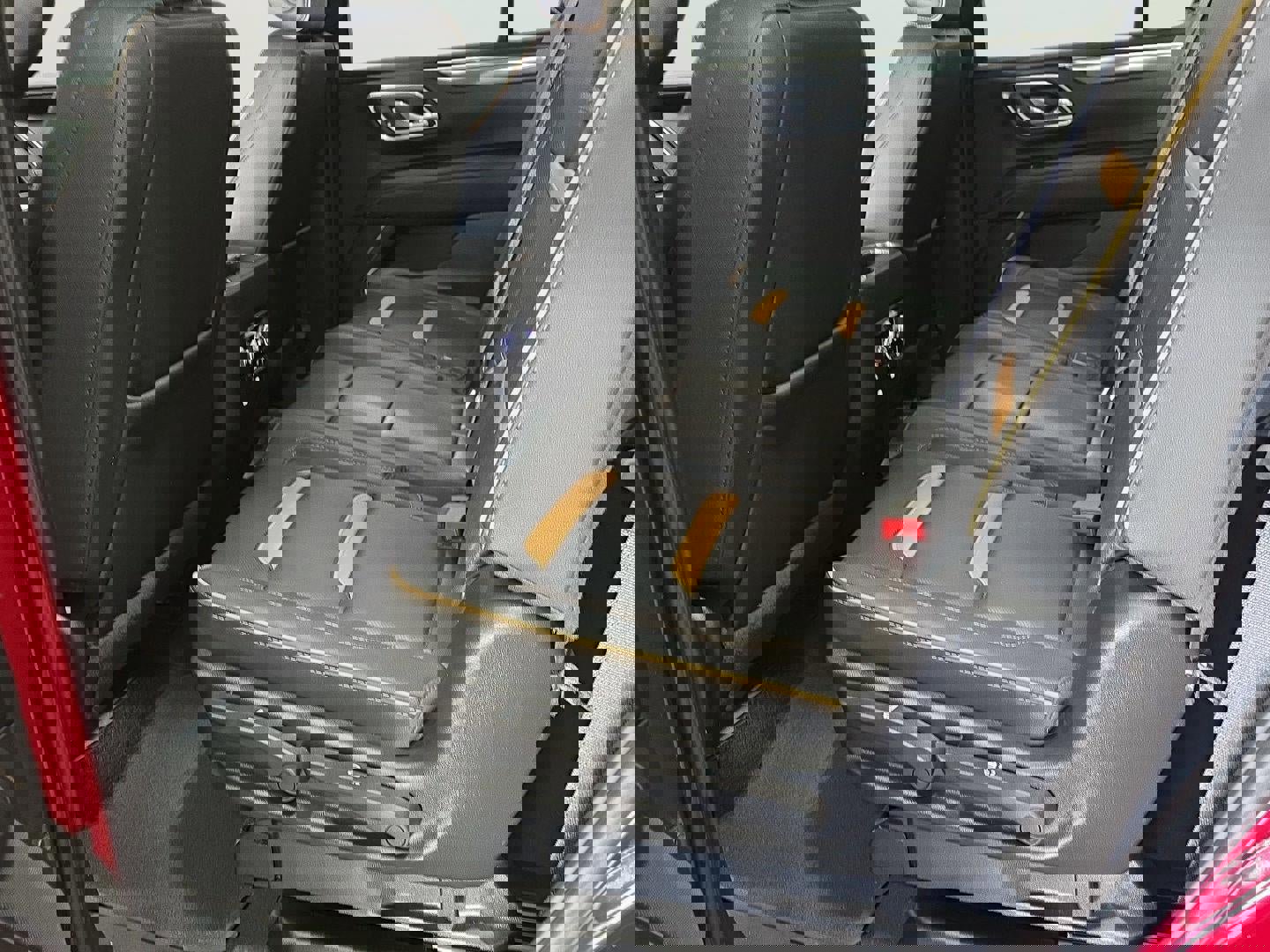 Used 2024 GMC Yukon AT4 image 14