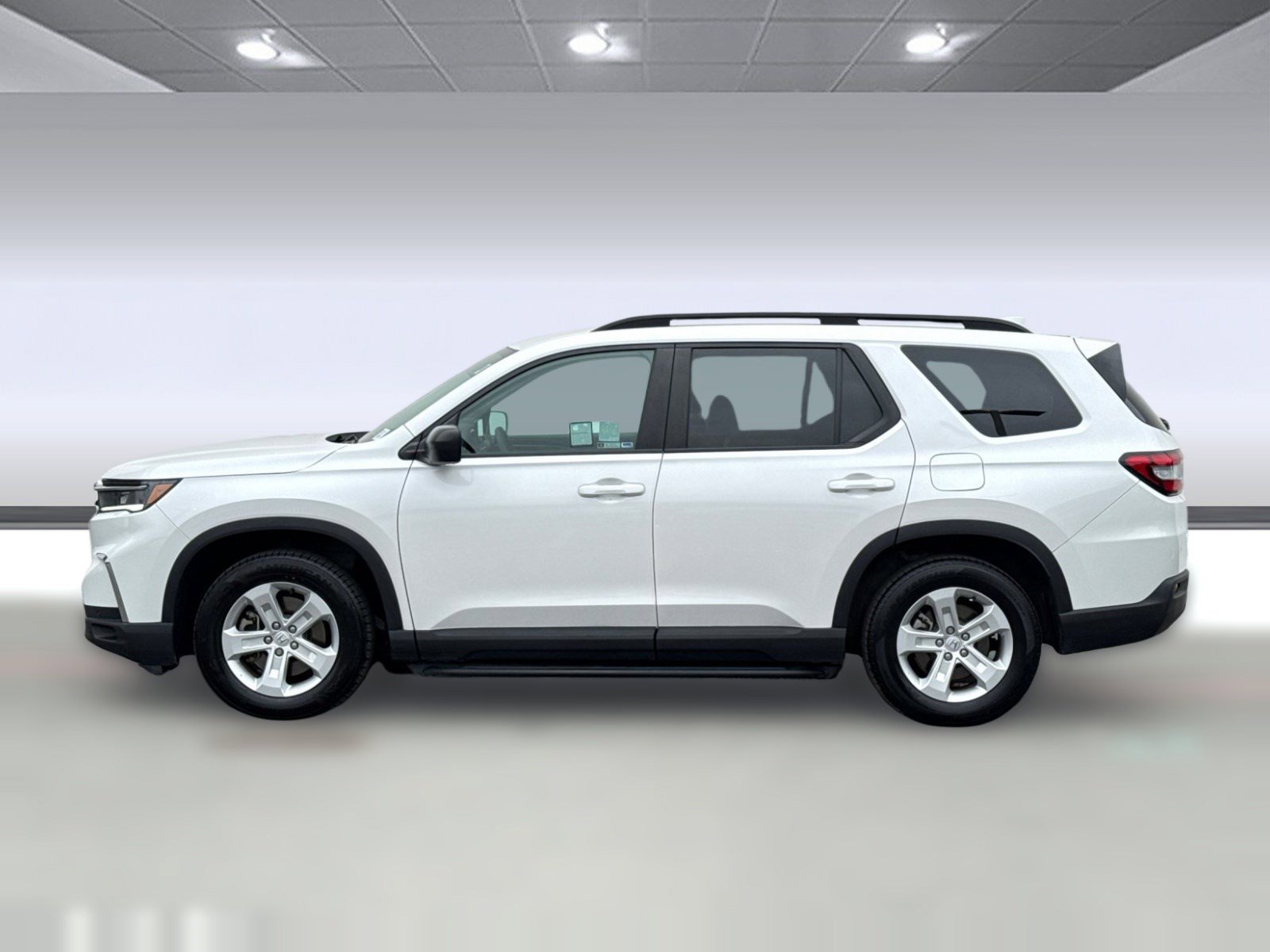 Certified 2023 Honda Pilot LX image 2