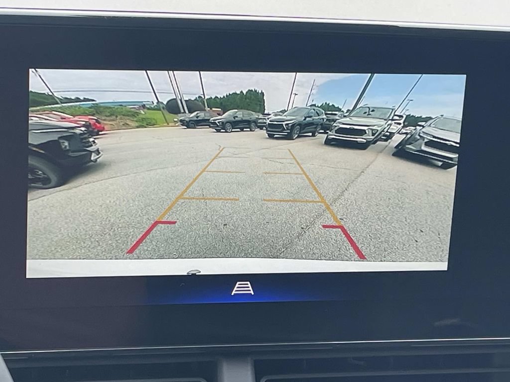 New 2026 Chevrolet Trax LT w/ Driver Confidence Package FWD image 16