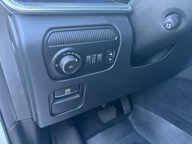 Used 2023 Jeep Grand Wagoneer Series III w/ Quick Order Packagew 28T AWD/4WD image 38