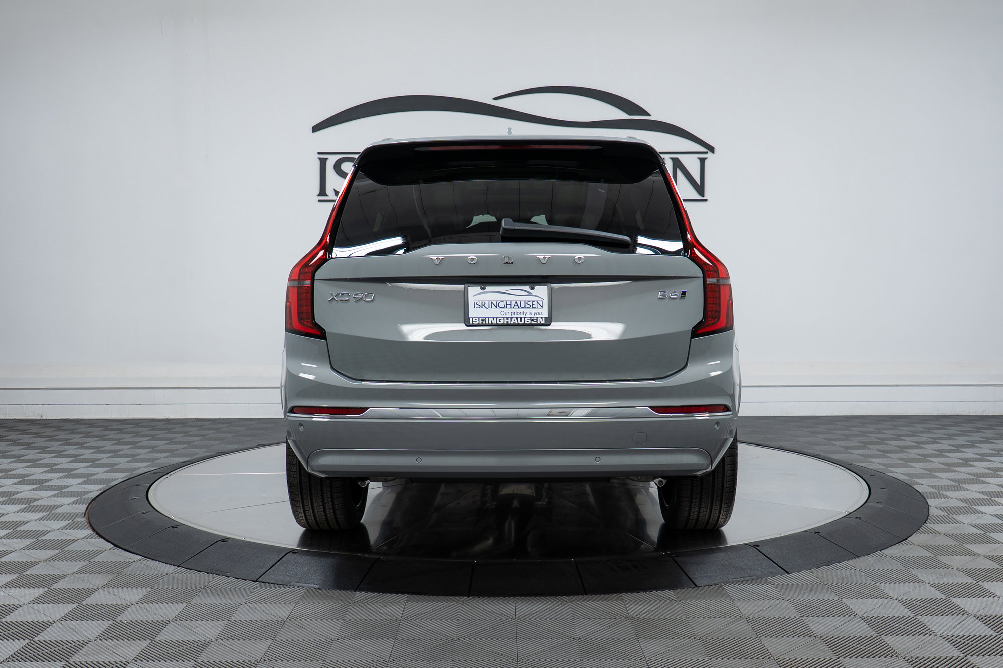 New 2026 Volvo XC90 B6 Plus w/ Protection Package Premier image 6