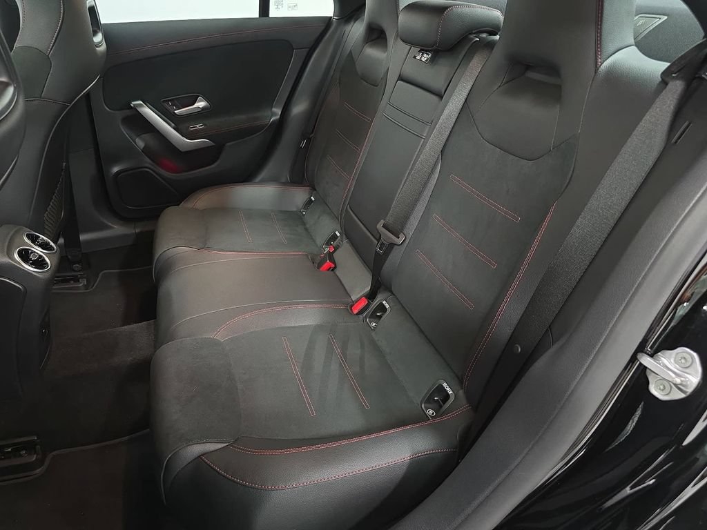 Used 2022 Mercedes-Benz CLA 35 AMG 4MATIC image 25