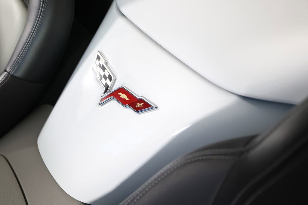 Used 2011 Chevrolet Corvette Grand Sport w/ Preferred Equipment Group RWD image 32