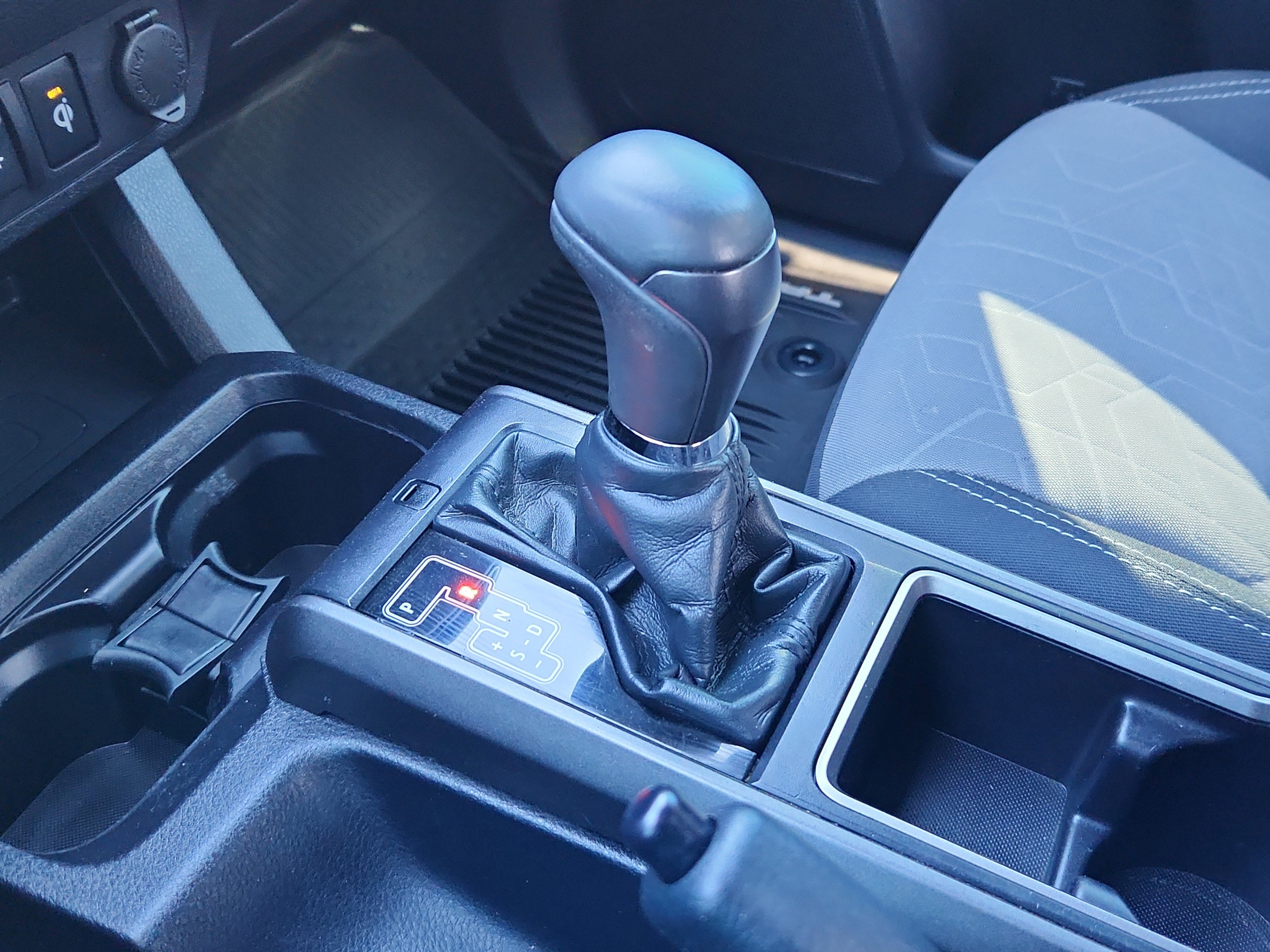 Used 2021 Toyota Tacoma TRD Off-Road w/ Technology Package image 23