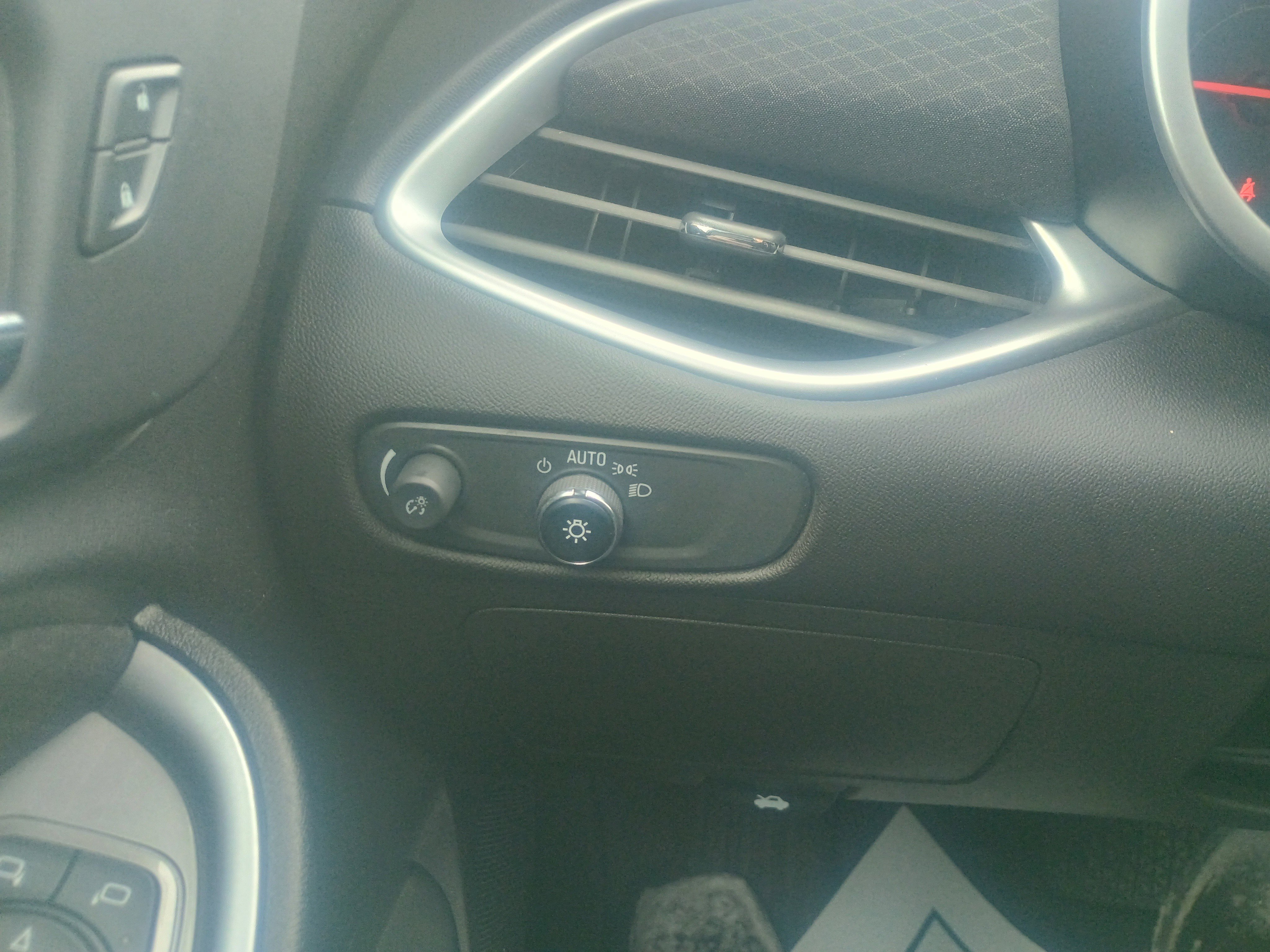 Used 2022 Chevrolet Malibu LT image 19