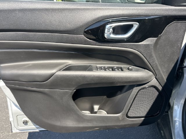 New 2026 Jeep Compass Latitude AWD/4WD image 10