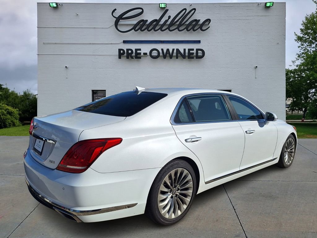 Used 2017 Genesis G90 3.3T Premium image 3