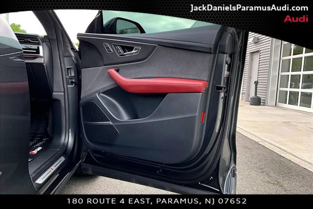 Used 2024 Audi SQ8 Prestige w/ Prestige Package AWD/4WD image 16