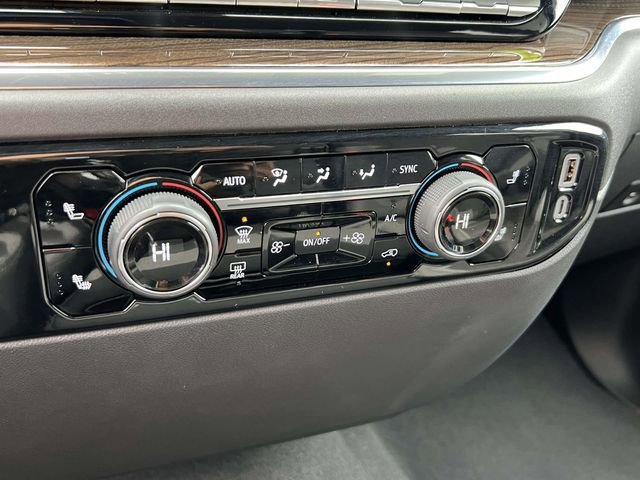 Used 2024 Chevrolet Silverado 1500 RST image 30