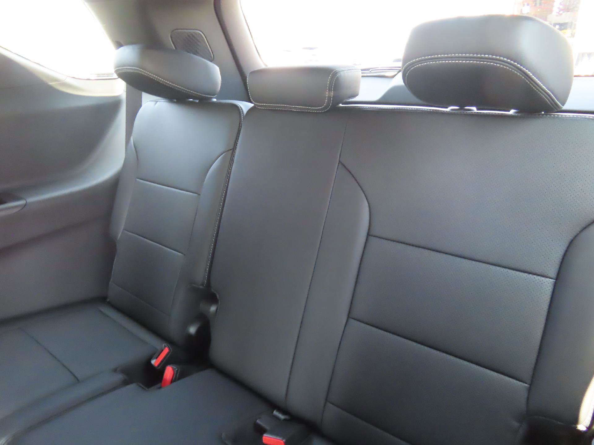 New 2025 Chevrolet Traverse LT w/ LPO, Illumination Package image 38