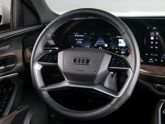 Used 2025 Audi Q5 Premium Plus AWD/4WD image 13