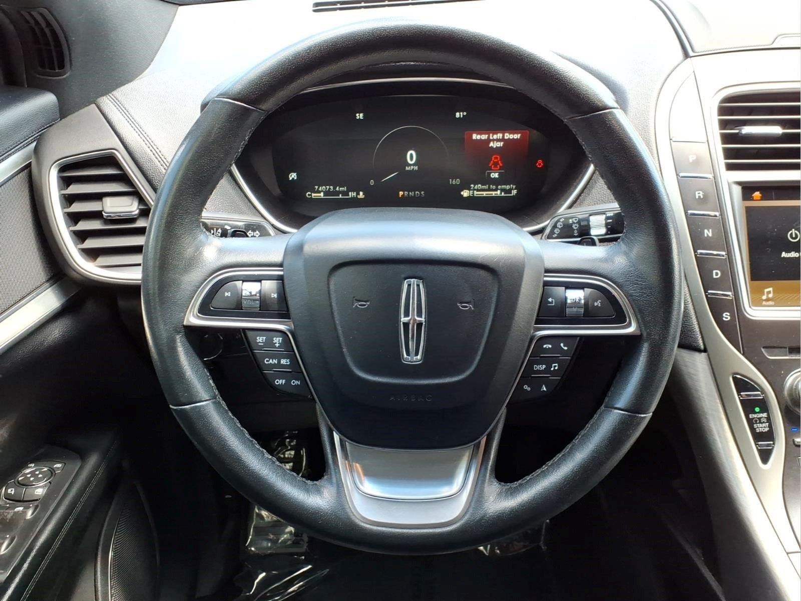 Used 2019 Lincoln Nautilus Premier AWD/4WD image 12