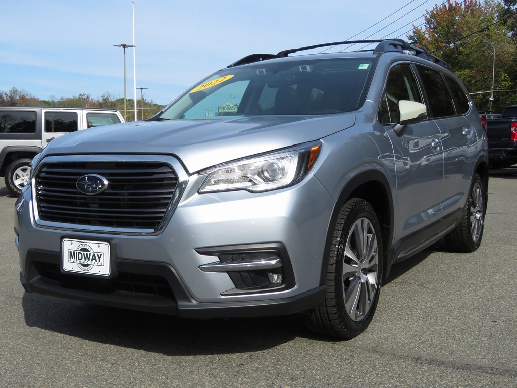 Used 2022 Subaru Ascent Limited w/ Technology Package image 1