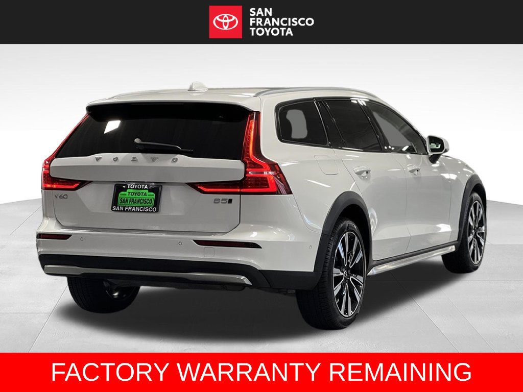 Used 2026 Volvo V60 B5 Cross Country Ultra w/ Climate Package AWD/4WD image 5