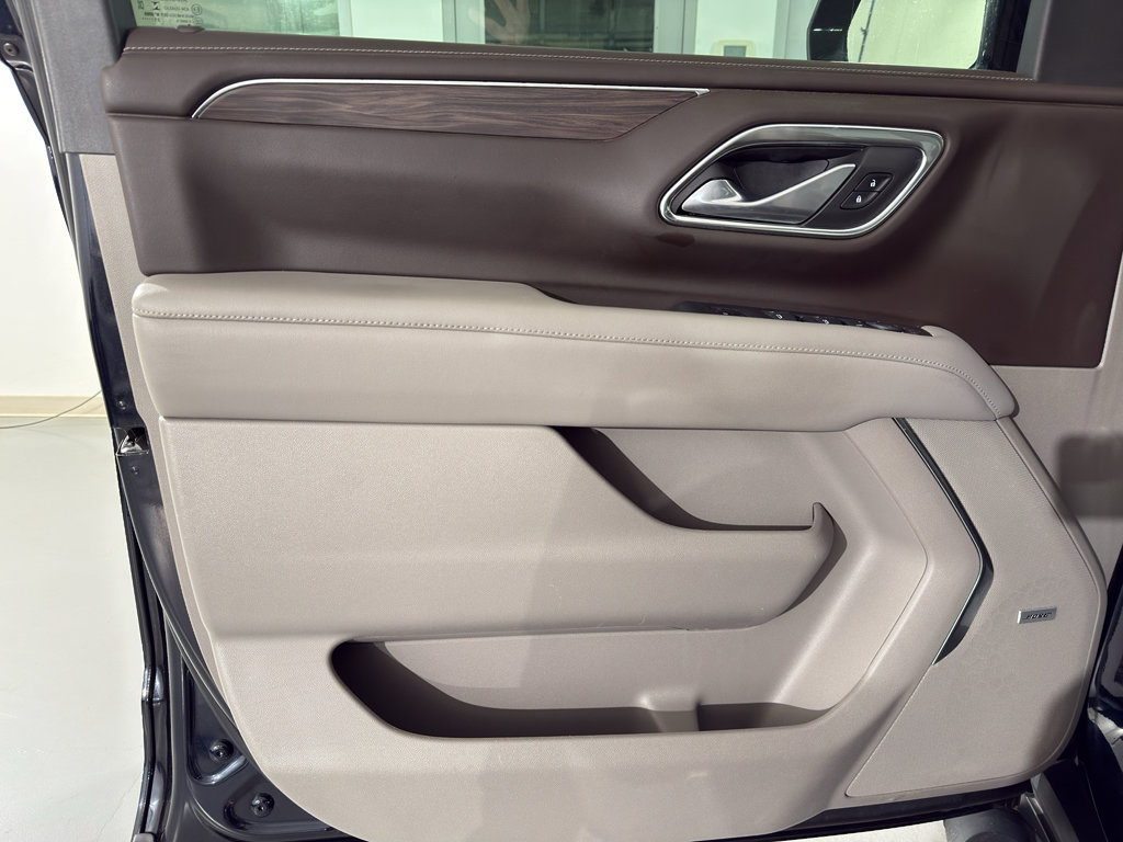 Used 2021 Chevrolet Tahoe Z71 image 17