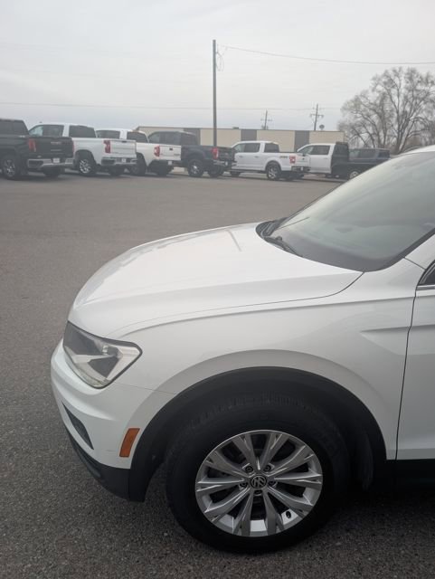 Used 2018 Volkswagen Tiguan SE w/ 3rd Row Seat Package image 4