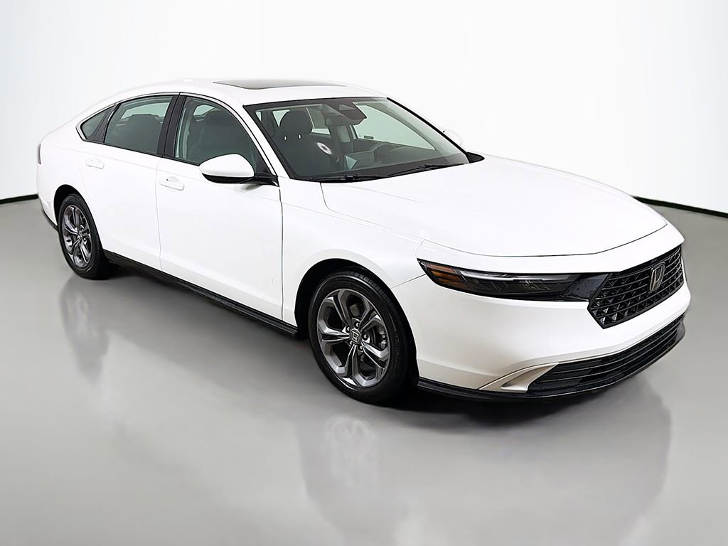 Used 2024 Honda Accord EX image 2