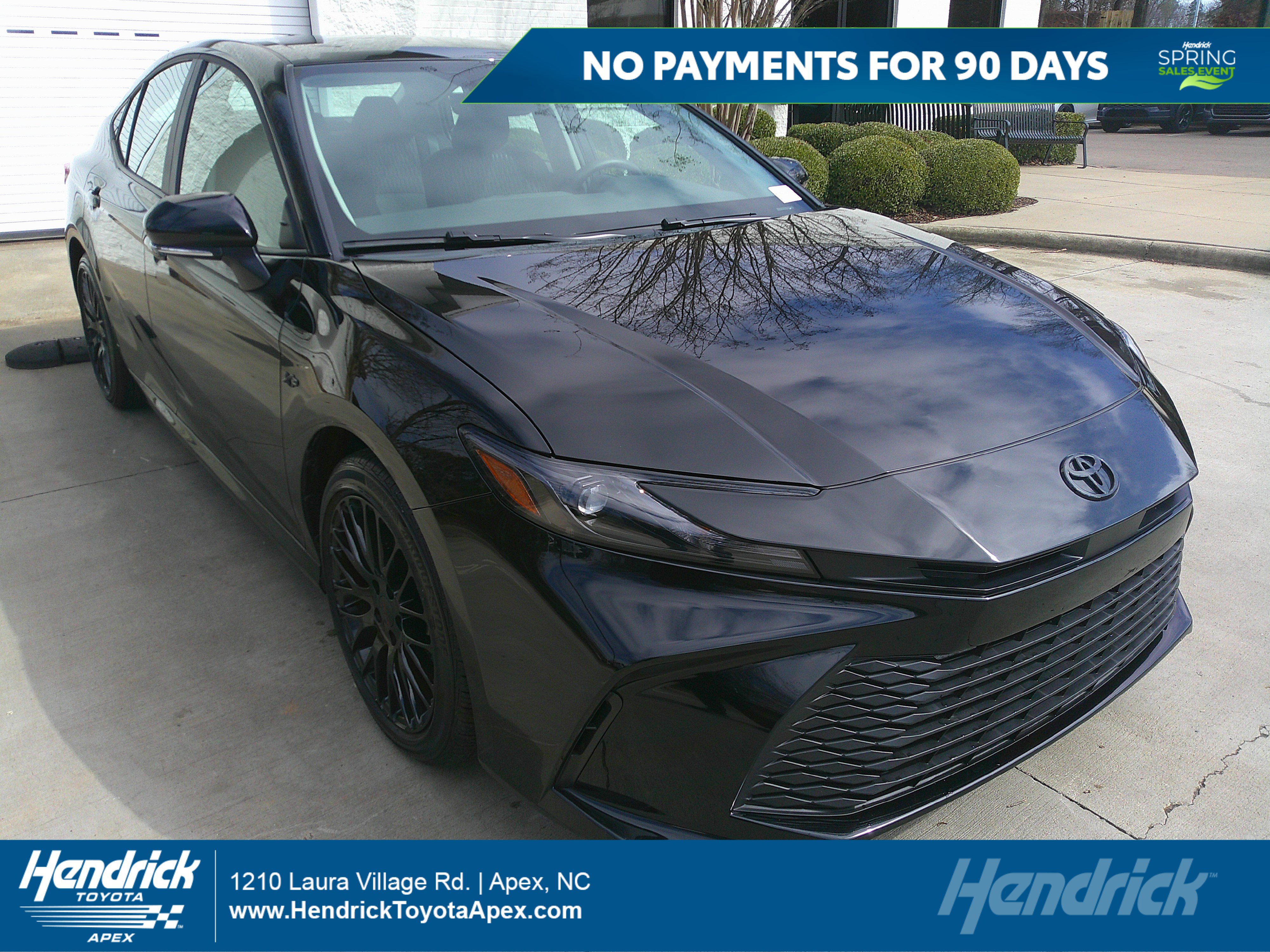 Used 2025 Toyota Camry LE video 1