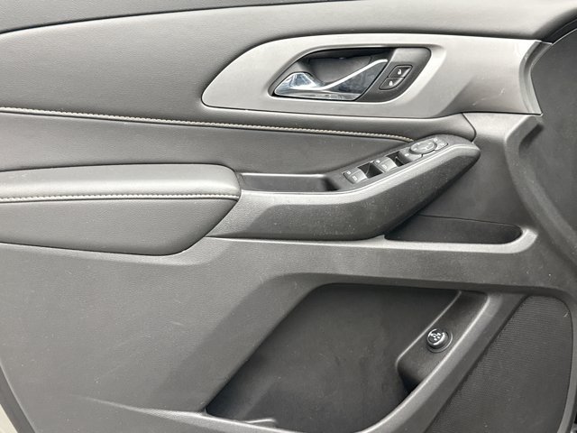 Used 2019 Chevrolet Traverse LT w/ LPO, Floor Liner Package AWD/4WD image 9