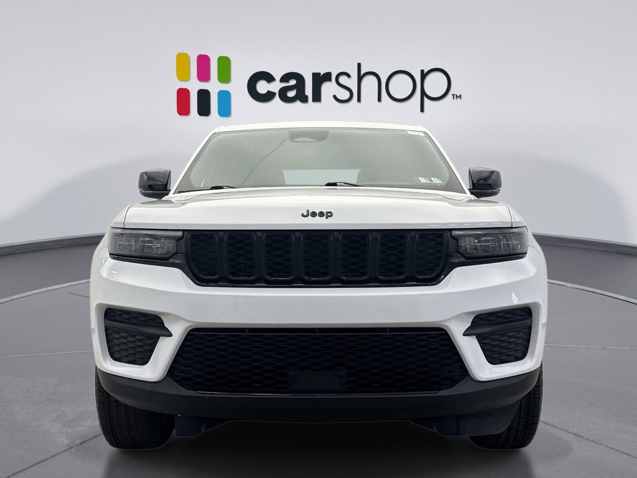 Used 2024 Jeep Grand Cherokee Altitude image 8