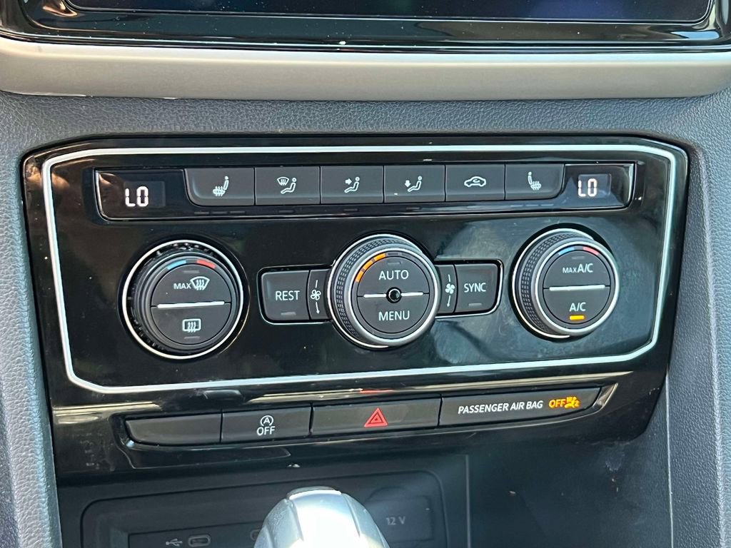 Used 2022 Volkswagen Atlas SEL AWD/4WD image 31