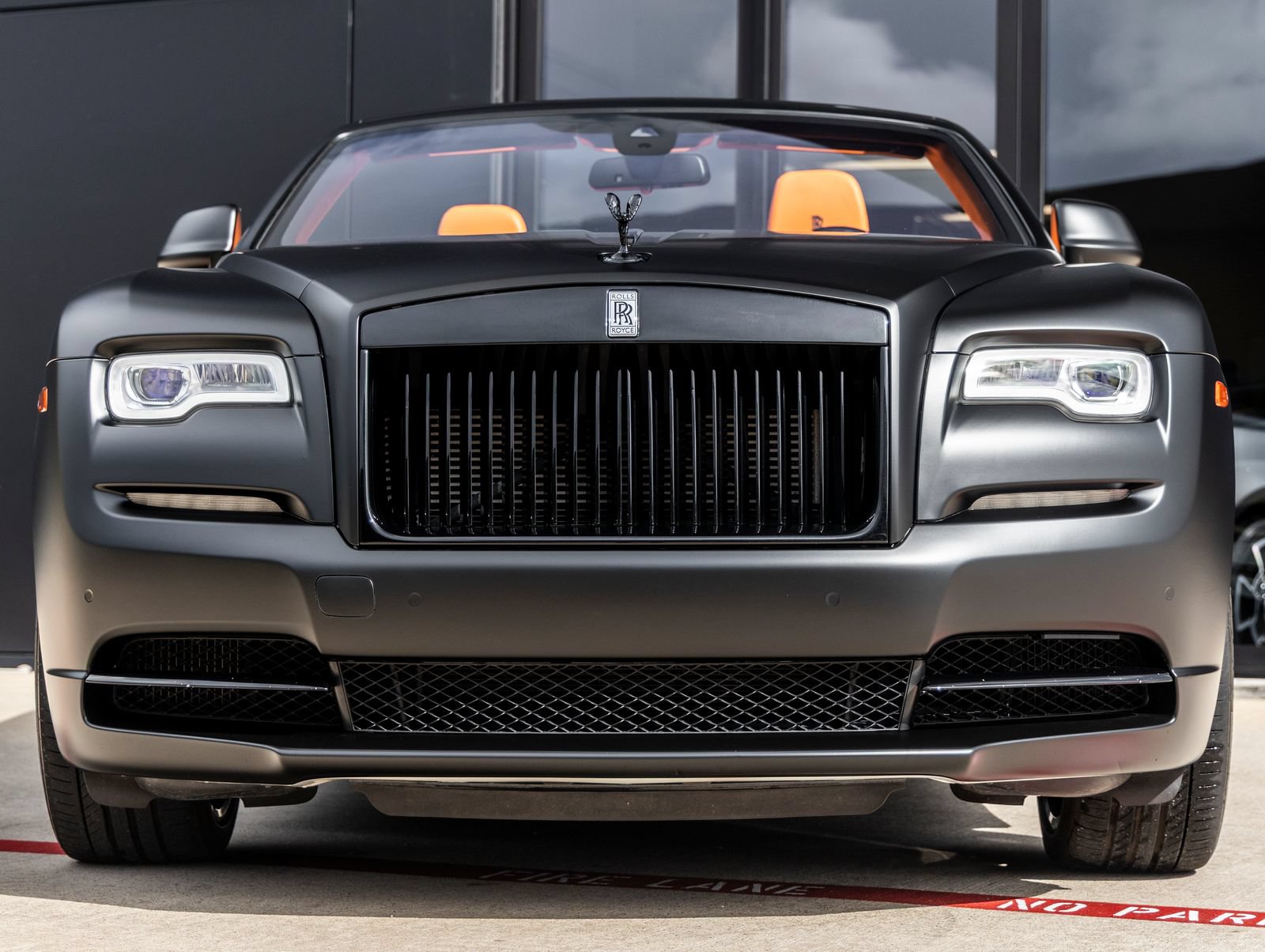 Used 2016 Rolls-Royce Dawn RWD image 7