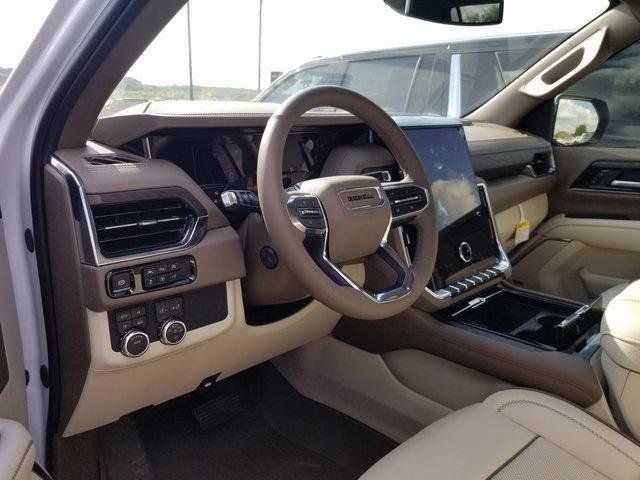 New 2026 GMC Yukon XL Denali w/ LPO, Floor Liner Package image 4