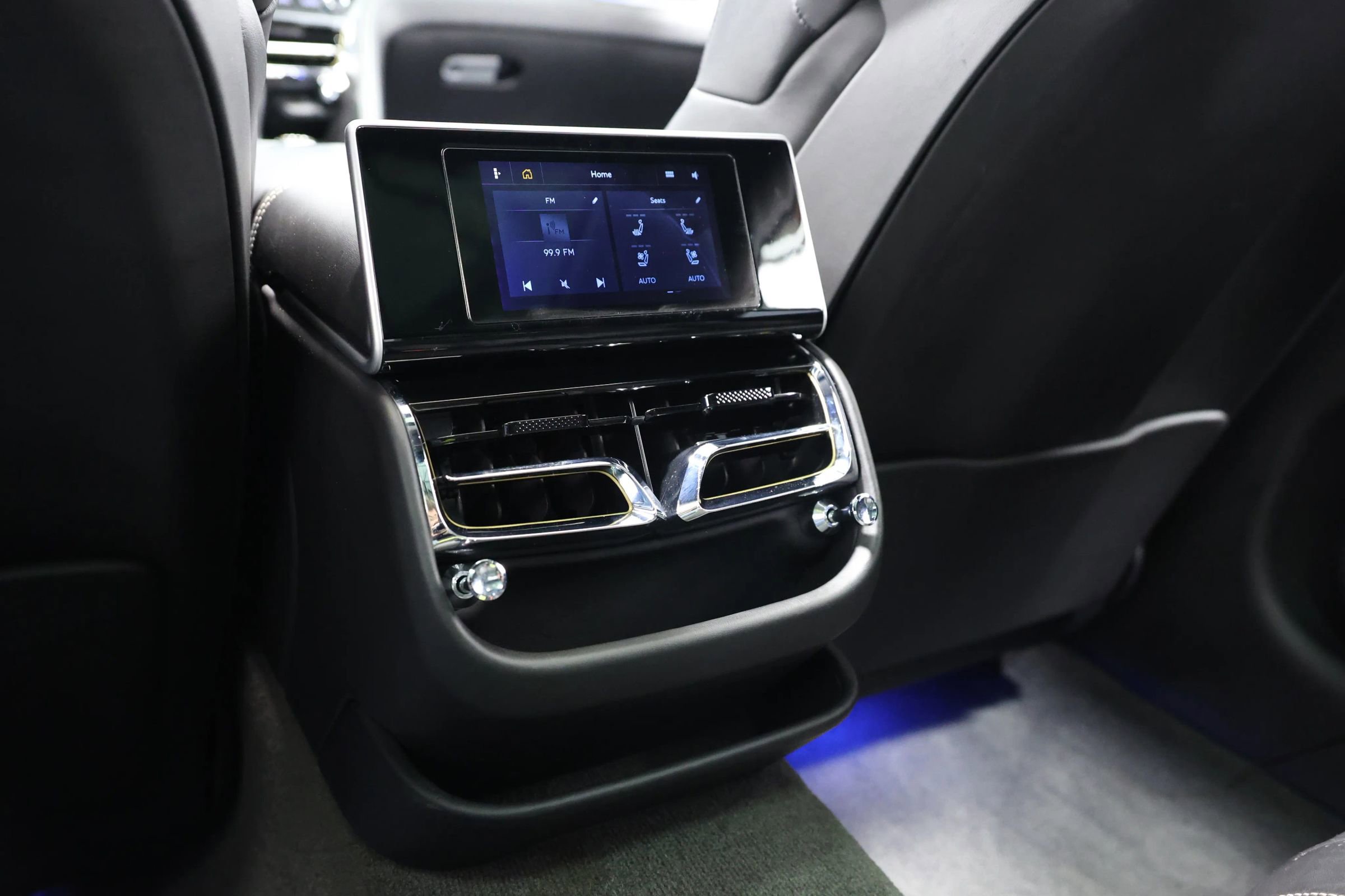 Used 2020 Bentley Flying Spur W12 image 70