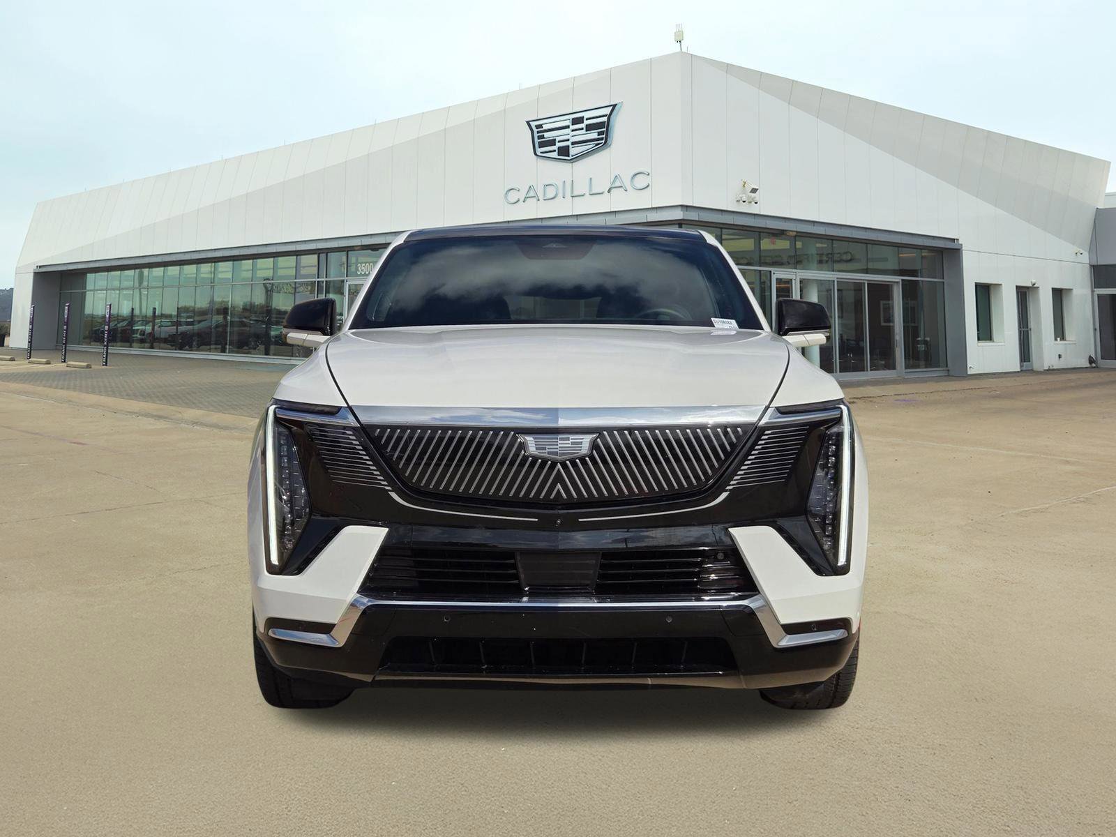 Certified 2025 Cadillac Escalade IQ Luxury 2 w/ LPO, Premium Carpet Package AWD/4WD image 2