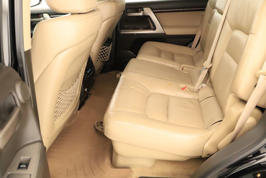 Used 2011 Toyota Land Cruiser w/ Upgrade Pkg AWD/4WD image 33