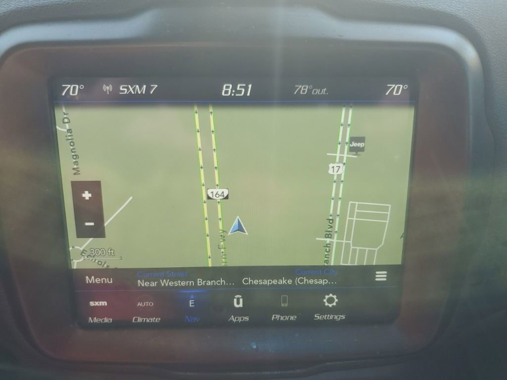 Used 2023 Jeep Renegade Latitude AWD/4WD image 20