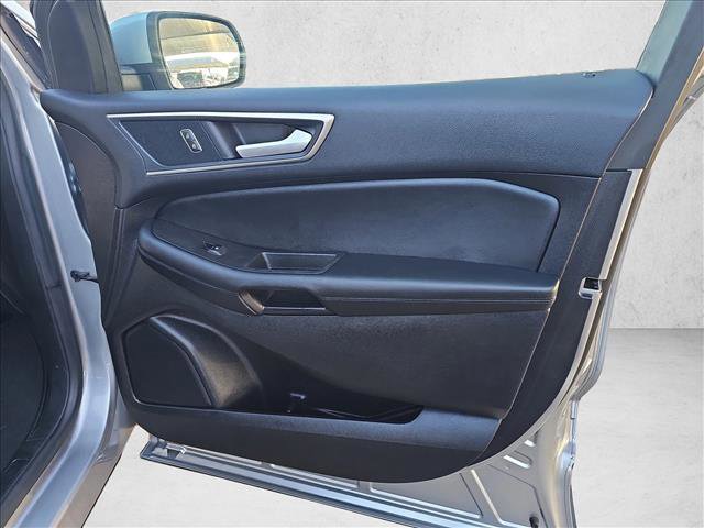 Used 2021 Ford Edge SEL w/ Convenience Package image 12