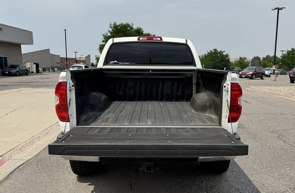 Used 2018 Toyota Tundra SR5 w/ SR5 Upgrade Package AWD/4WD image 8