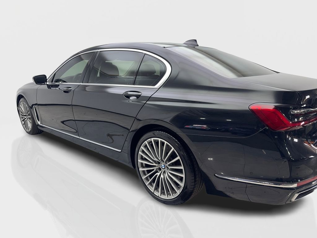Used 2022 BMW 740i RWD image 14
