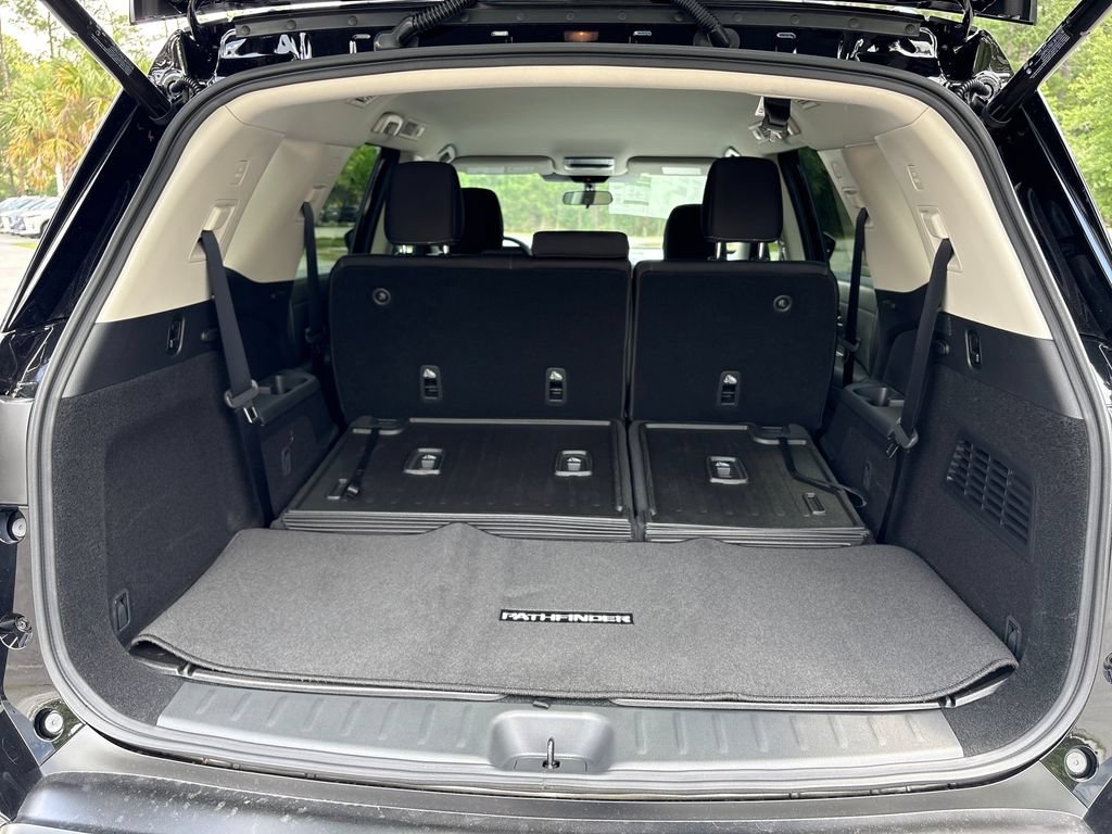 New 2026 Nissan Pathfinder SV w/ Cargo Package FWD image 27