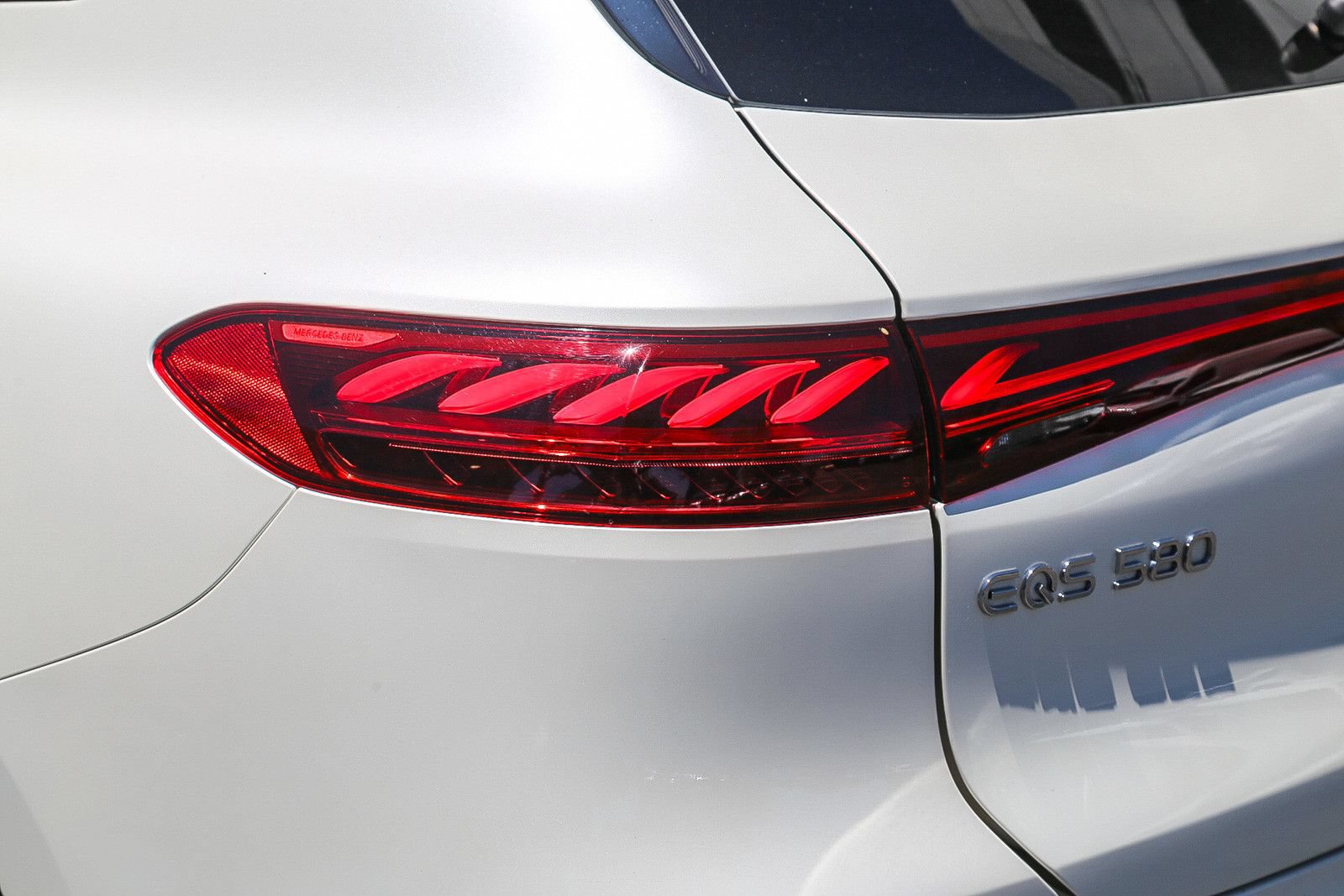 Used 2023 Mercedes-Benz EQS 580 4MATIC SUV image 8