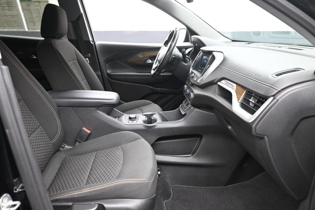 Used 2020 GMC Terrain SLE w/ Driver Convenience Package AWD/4WD image 9