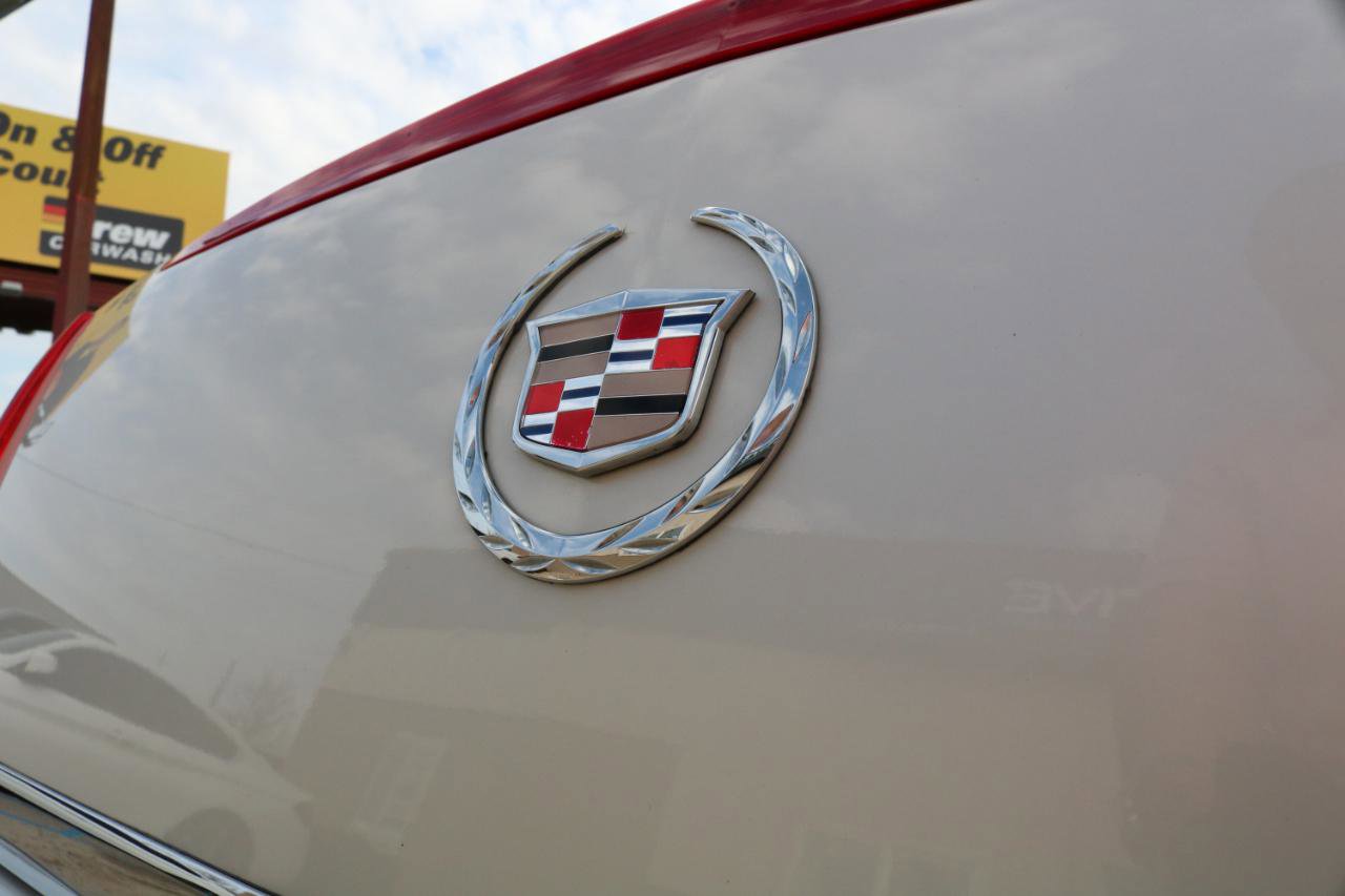 Used 2009 Cadillac DTS w/ Sun And Sound Package image 13