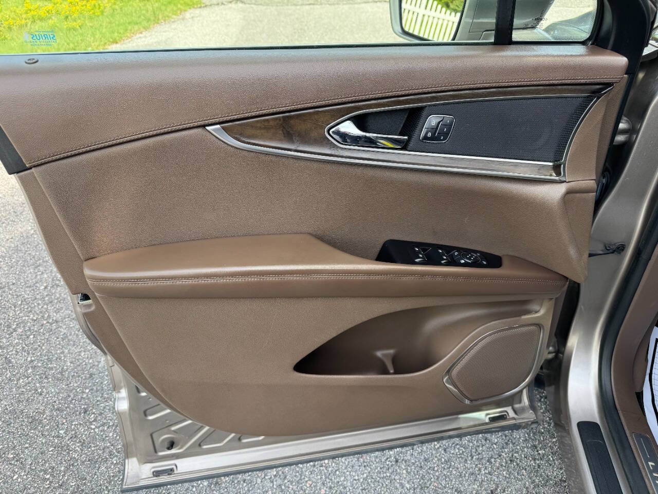 Used 2018 Lincoln MKX Reserve w/ Lincoln MKX Climate Package FWD image 39