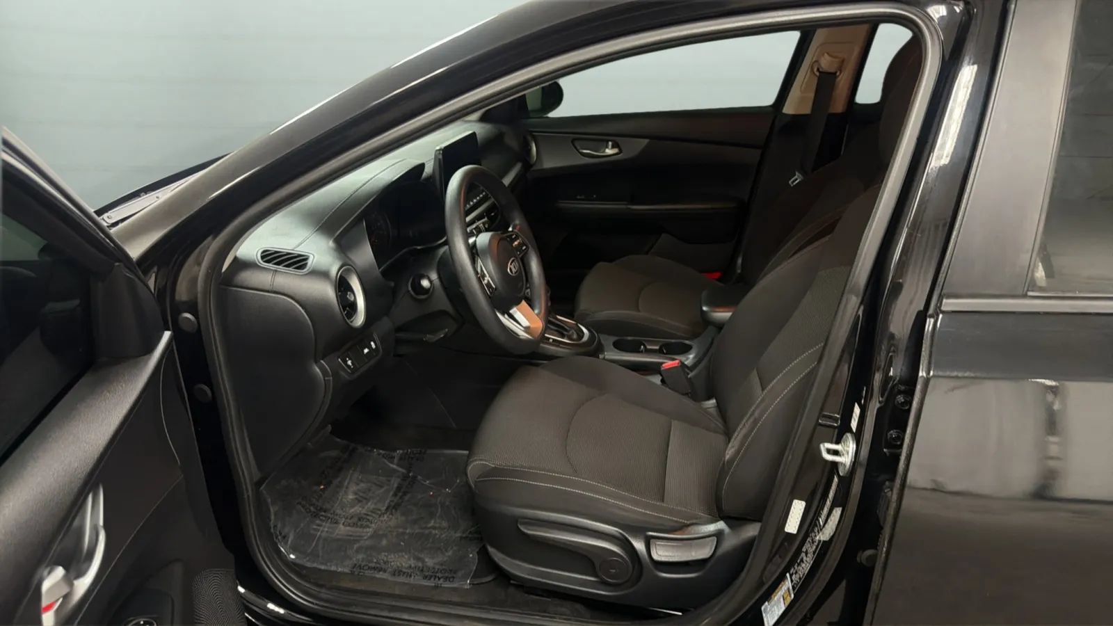 Used 2021 Kia Forte LXS FWD image 20