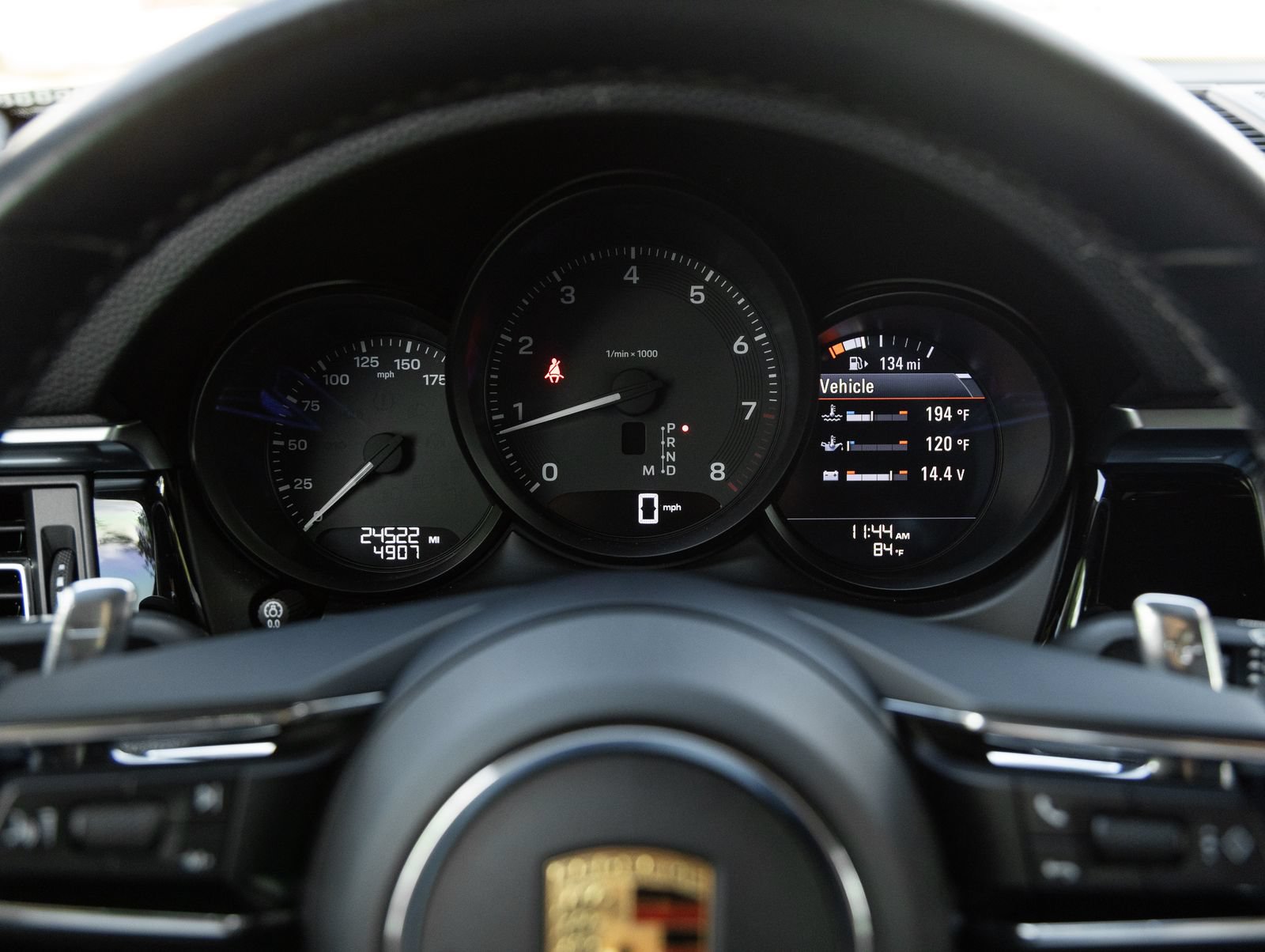 Certified 2024 Porsche Macan AWD/4WD image 14
