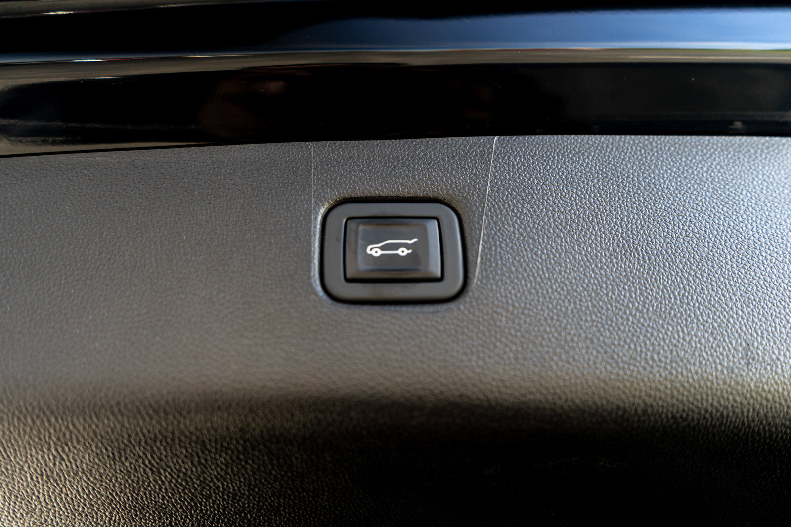 Used 2024 Chevrolet Blazer Premier AWD/4WD image 10