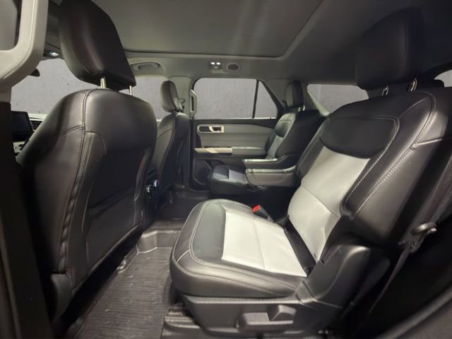 Used 2023 Ford Explorer XLT w/ Equipment Group 202A image 22