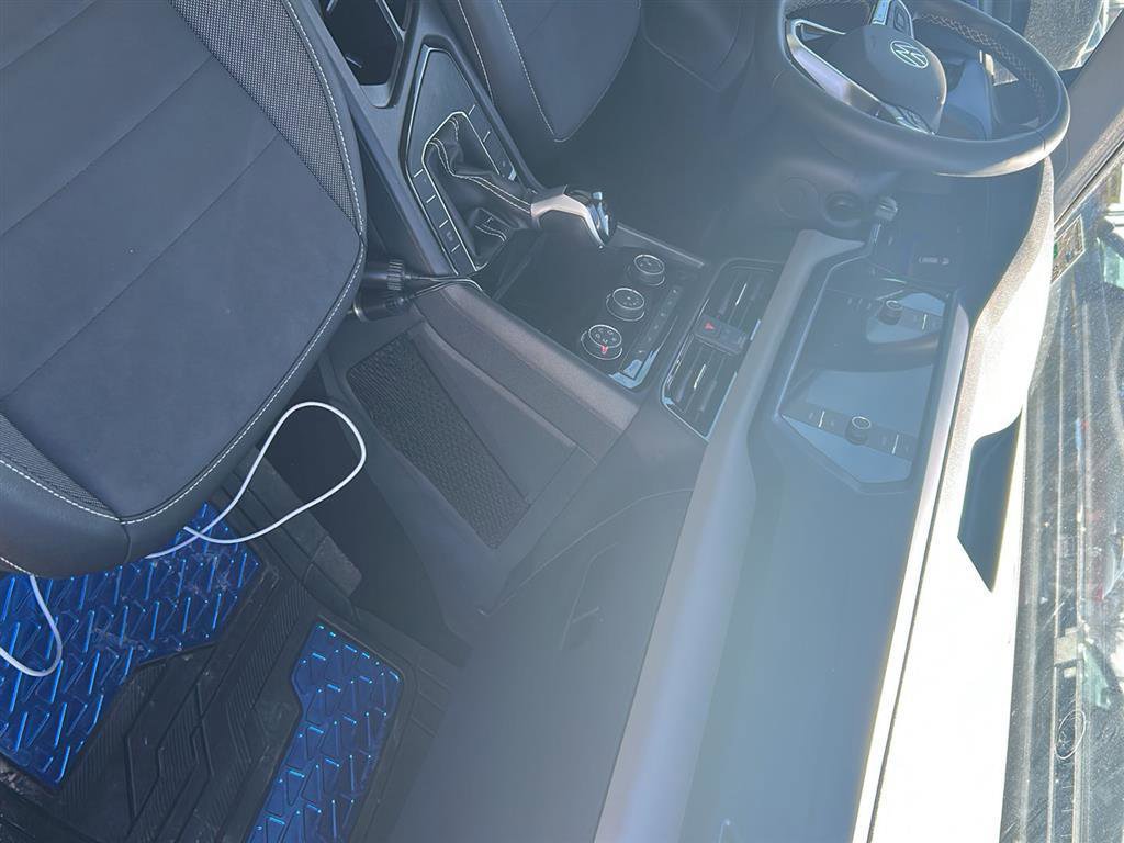 Used 2023 Volkswagen Taos SE image 11