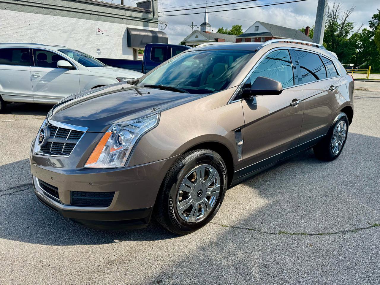 Used 2011 Cadillac SRX Luxury FWD image 3
